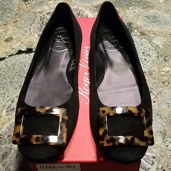 Roger Vivier Gommette Turtle Buckle Flats - Picture 5 of 16